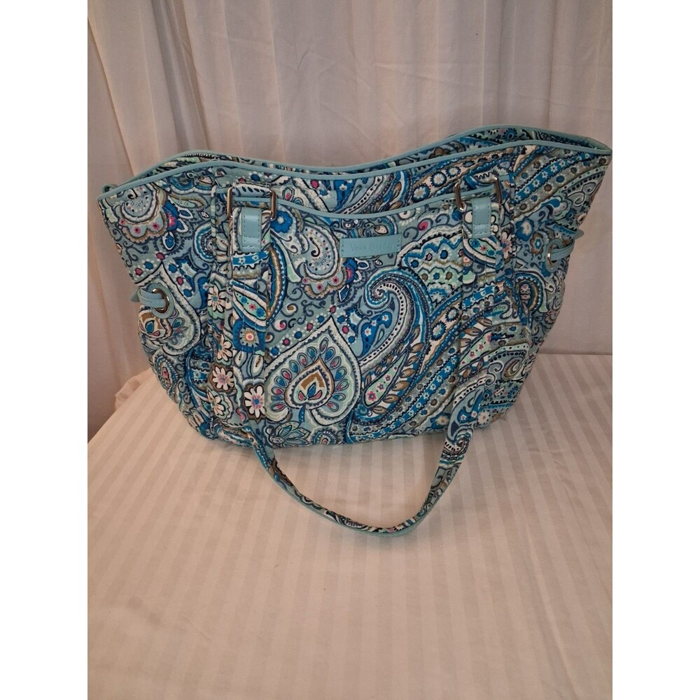 Vera Bradley Glenna Satchel Bag Women's 15"w 10"h  9"deep Daisy Dot Paisley...